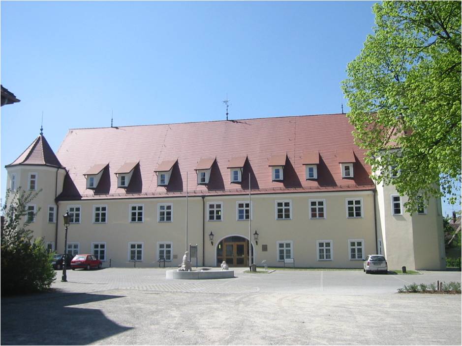 Rathaus Langenenslingen